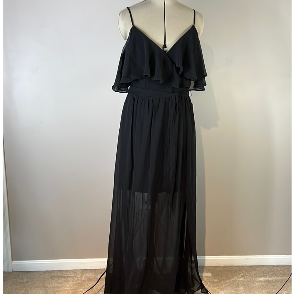 Bisou Bisou Black Maxi Dress Elegant Flowing Design
